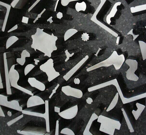 不锈钢异形零件定制：义久金属以精细加工破解复杂制造难题